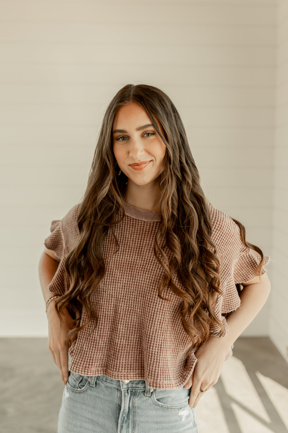 RUFFLED GARMENT MINERAL-WASHED CROPPED TEE-BURGUNDY