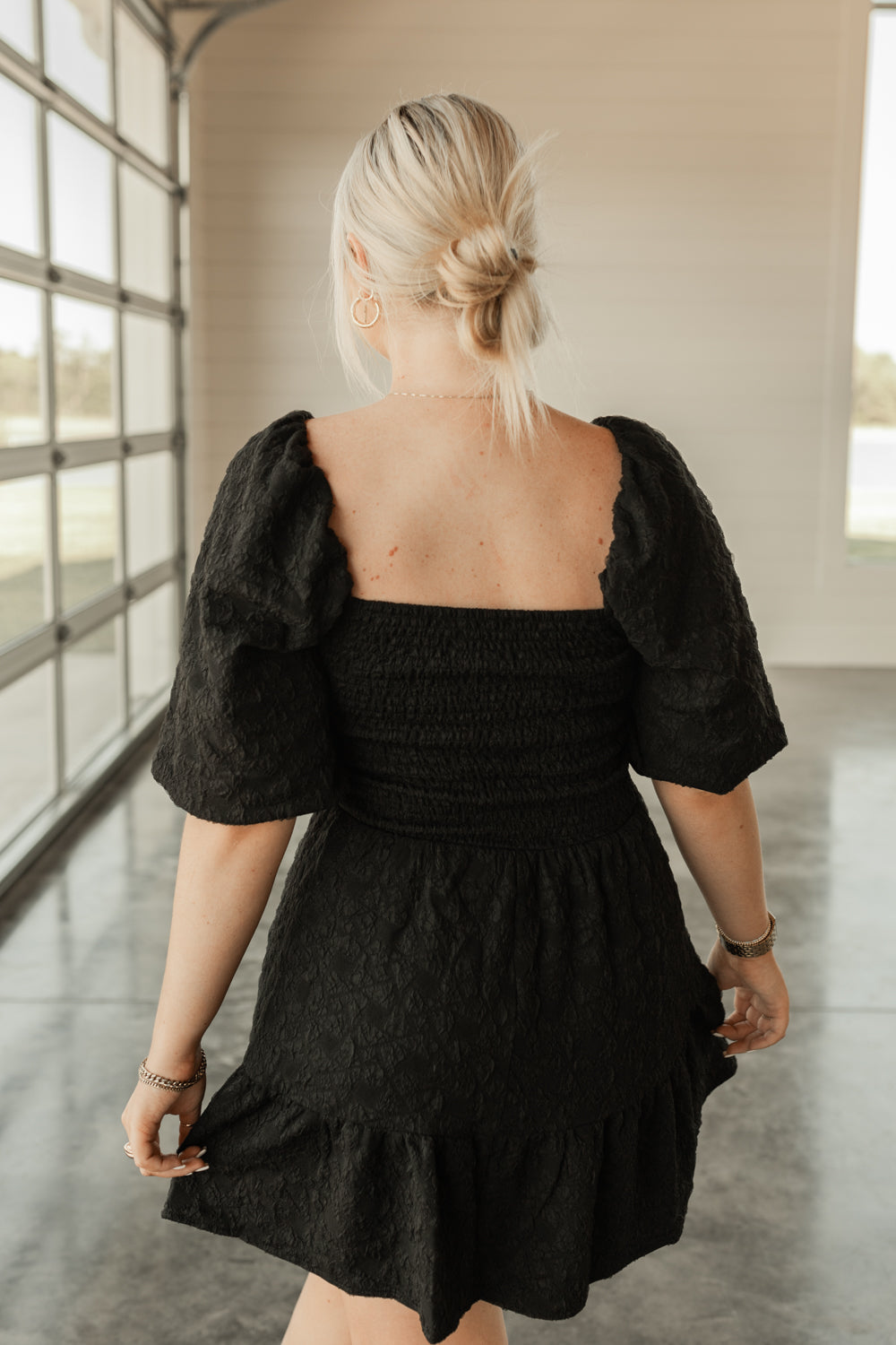 PUFF SLEEVE MINI DRESS