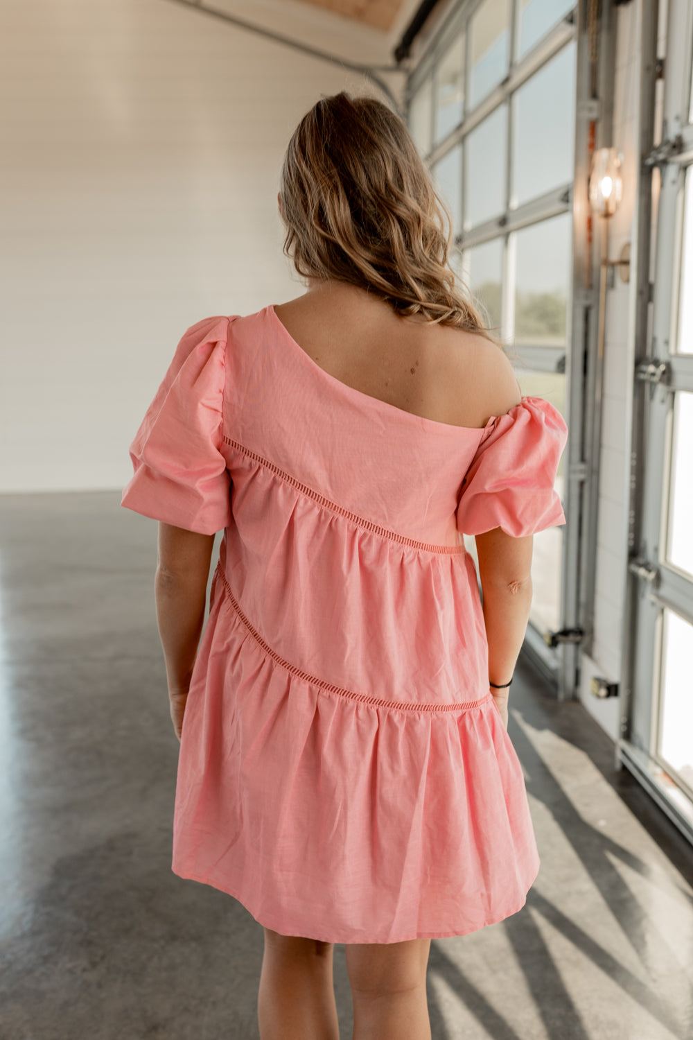 TIERED OFF SHOULDER PUFF SLEEVE LINEN DRESS